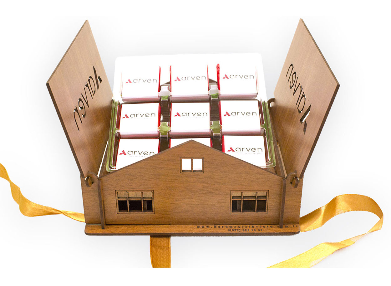 Ahşap Kutulu Çikolata, Ev Konsepti